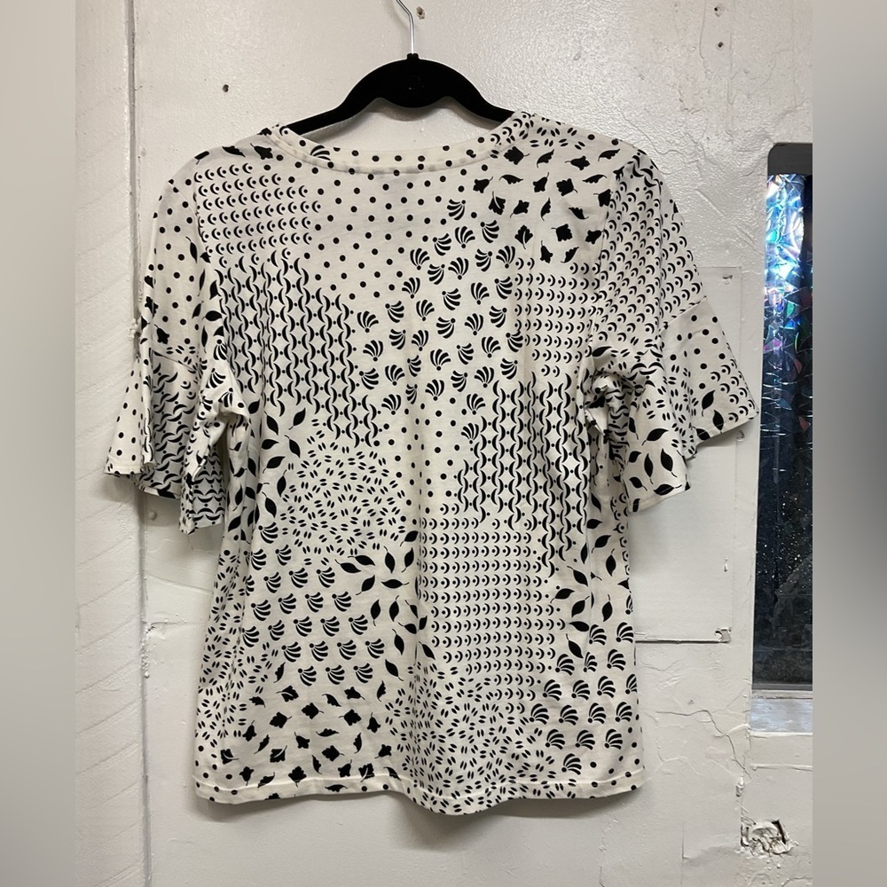 Ann Taylor Tshirt Size Medium - Picture 3 of 6
